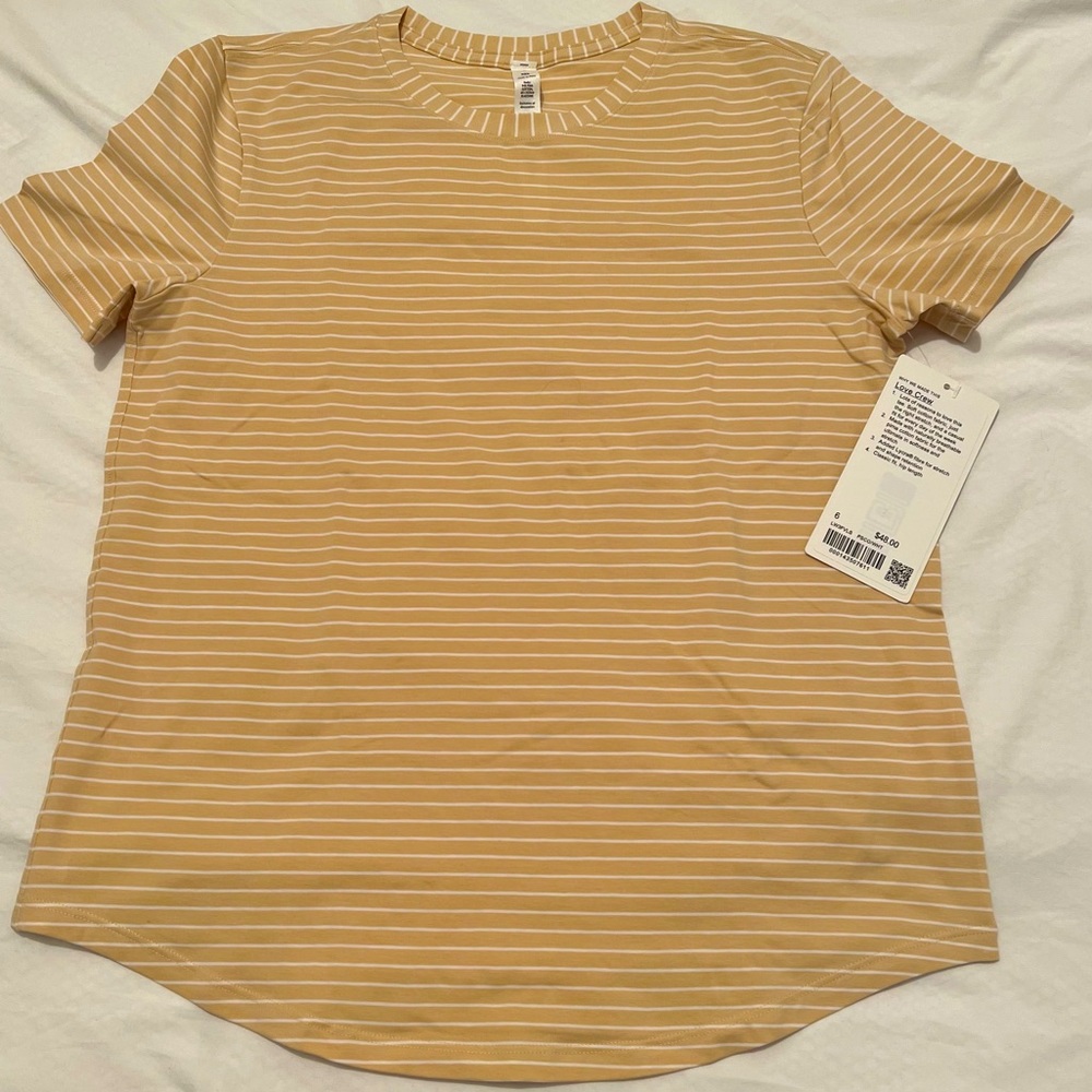 Women's NWT Size 6 Lululemon Love Crew T-Shirt